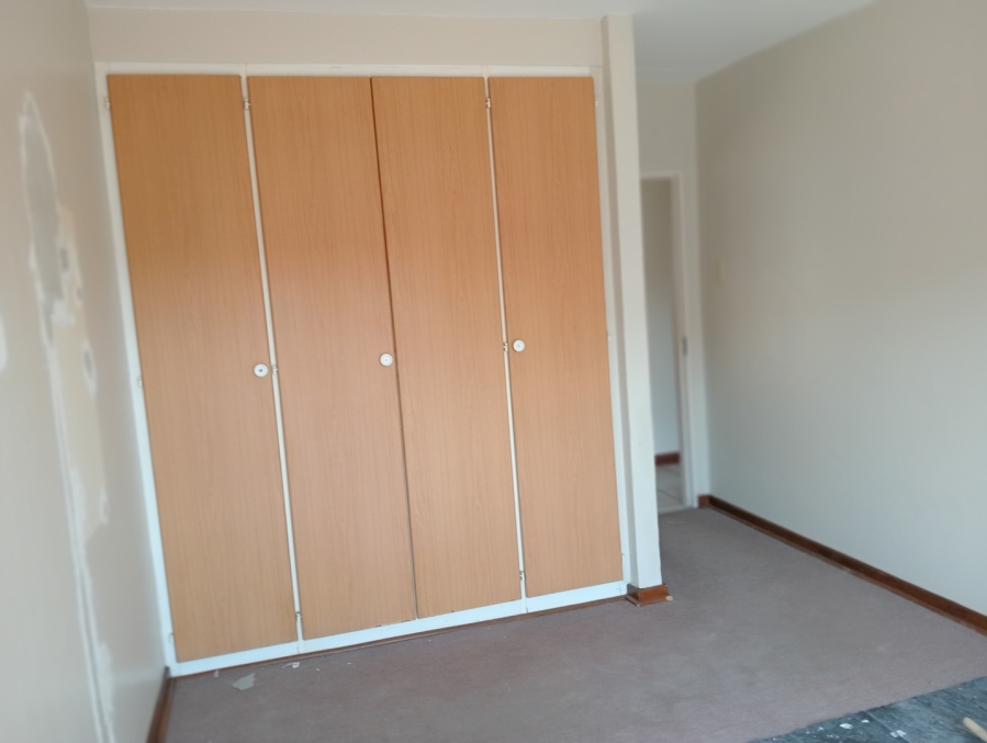 2 Bedroom Property for Sale in Langenhovenpark Free State